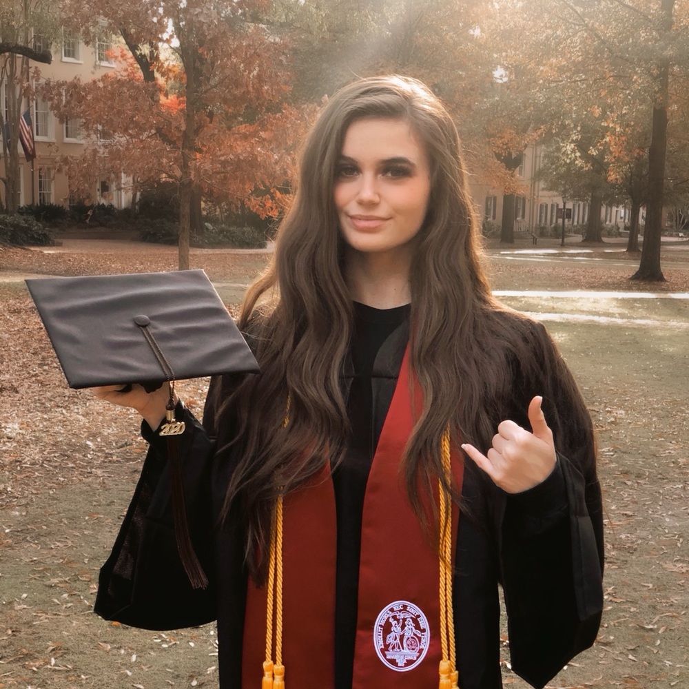 Meet your Posher, Savannah